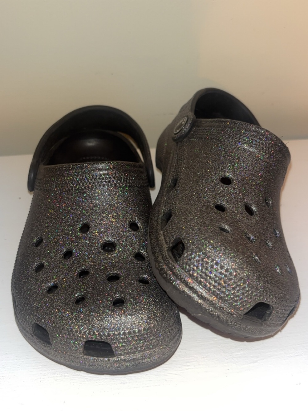 Big Kids Glitter crocs- Sparkling Black- Like new Size 5